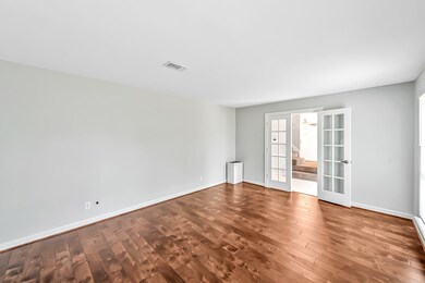 5506 Oak Trail Ln, Houston, TX 77091 - photo 3