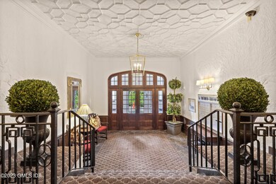 Greenwich Lodge unit 4A, Greenwich, CT 06830 - photo 2