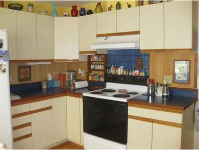 501 Lexington St unit 51, Waltham, MA 02452 - photo 4