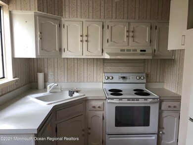 71D Sunset Rd unit d, Whiting, NJ 08759 - photo 5