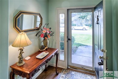 Foyer entrance with a storm door that allows for l