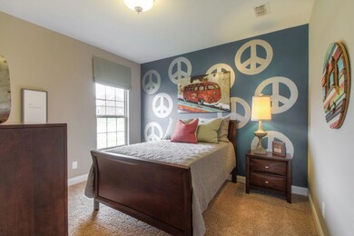 LX Guest Bdrm-MODELphoto