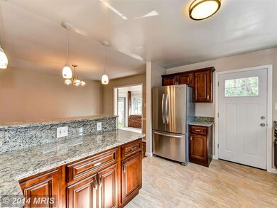 818 Fairoak Ave, Hyattsville, MD 20783 - photo 7