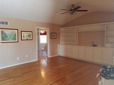 403 Mallard Dr, Frankfort, KY 40601 - photo 3