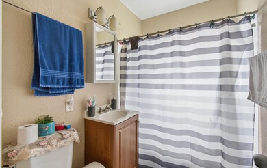 5649 N 61st St unit 5651, Milwaukee, WI 53218 - photo 6