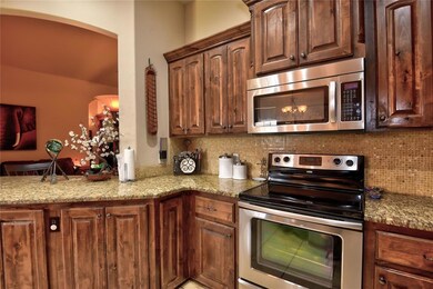 3020 Brookstone Ct, Moore, OK 73160 - photo 7