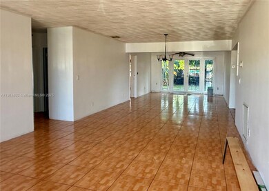 7340 Allen Dr, Hollywood, FL 33024 - photo 3