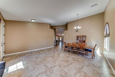 107-FrontRoom_2