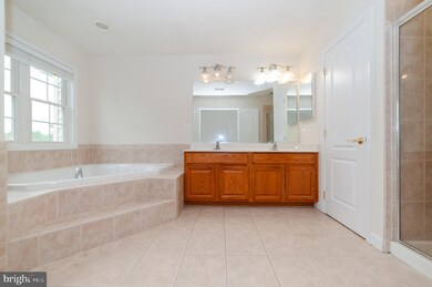 2826 Wakewater Way, Woodbridge, VA 22191 - photo 6