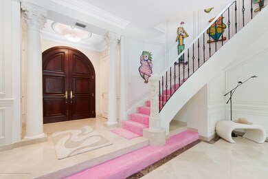 256_Everglades_Avenue_05