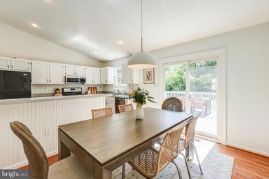 5601 Jason St, Cheverly, MD 20785 - photo 6