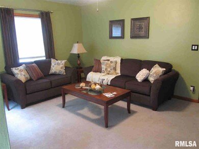 1369 W 38th Place, Davenport, IA 52806 - photo 2