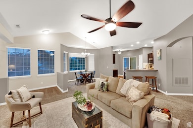 967 S Courtyard Ln, Centerville, UT 84014 - photo 6