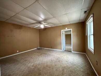 211 E Spring St, Bluffton, IN 46714 - photo 7