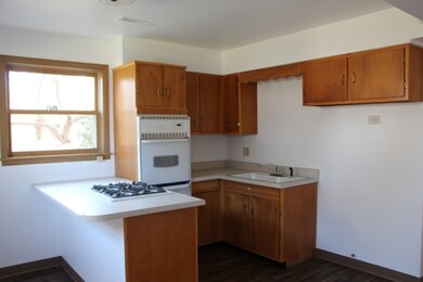 2739 W Cheyenne Rd, Waukegan, IL 60087 - photo 5