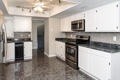 Solano Dr N Real Estate Photos-107