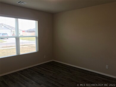 1235 E San Antonio St, Broken Arrow, OK 74012 - photo 7