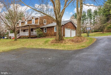 5805 Stonehouse Ct, Frederick, MD 21702 - photo 2