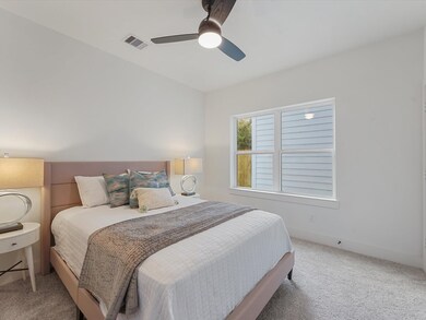 6612 Goldspier St, Houston, TX 77091 - photo 4