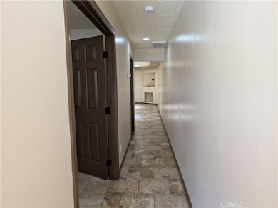 27160 Vista Rd unit 15, Helendale, CA 92342 - photo 3