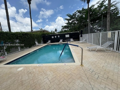 2092 NE 167th St unit 2115, North Miami Beach, FL 33162 - photo 2