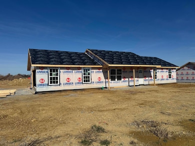 567 Middle Creek Way, Berea, KY 40403 - photo 2