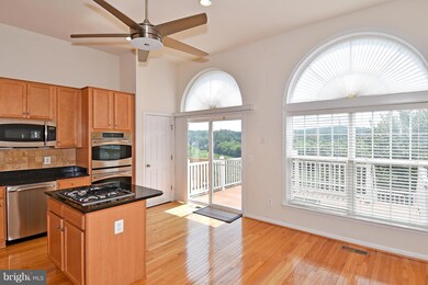 2376 Battery Hill Cir, Woodbridge, VA 22191 - photo 7