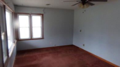 914 3rd St, Oswego, KS 67356 - photo 5