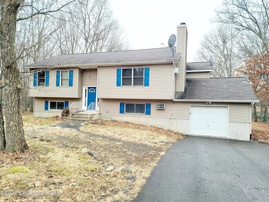 144 Huffman Cir, Bushkill, PA 18324 - photo 2