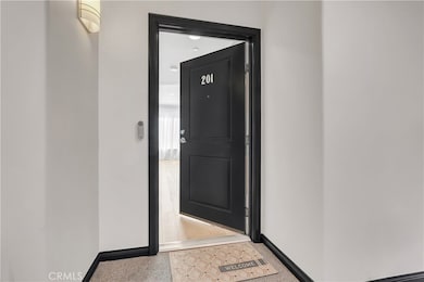 4821 Bakman Ave unit 201, North Hollywood, CA 91601 - photo 2