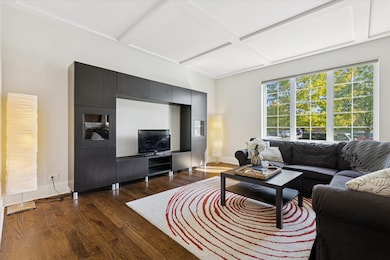 355 W 1st St, Elmhurst, IL 60126 - photo 4