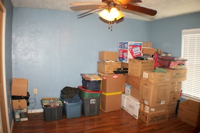 Middle Bedroom