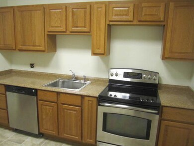 11 N Genesee St unit 200, Waukegan, IL 60085 - photo 3