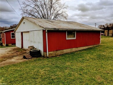 Street view of right side of garage.