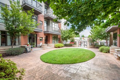 129_Walnut_St_101_02