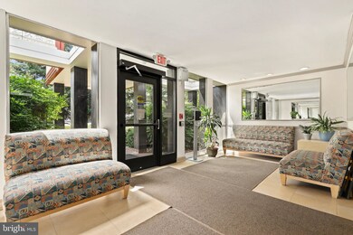 Stratton House unit 508, Arlington, VA 22204 - photo 3