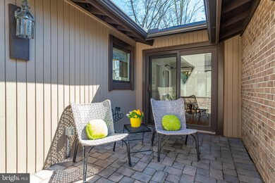 10604 Fiesta Rd, Fairfax, VA 22032 - photo 7