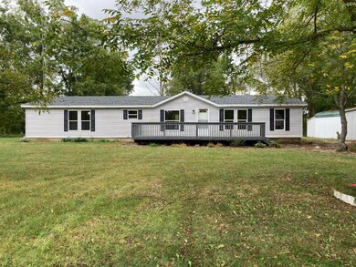 11095 E Nicole Dr, Culver, IN 46511 - photo 2