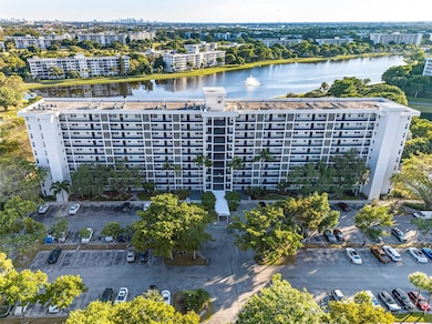 Palm-Aire Building 53 unit 607, Pompano Beach, FL 33069 - photo 2