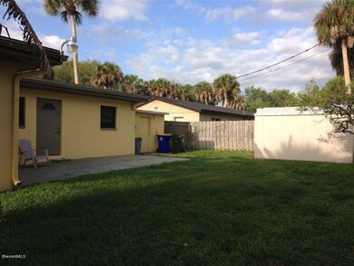 Backyard view2