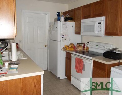 Kitchen. Kitchen has all the appliances, including