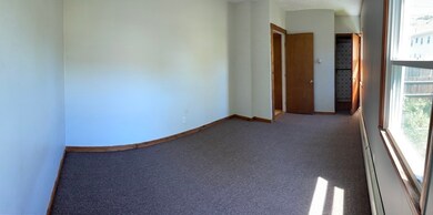 22 Roundy St unit 2, Beverly, MA 01915 - photo 3