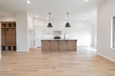 2300 NW 170th St, Edmond, OK 73012 - photo 4