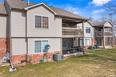 4509 N Tallgrass Ln, Peoria, IL 61615 - photo 7