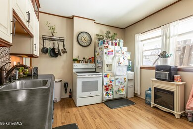 46 Kitchen