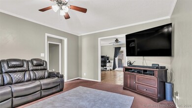 825 Pershing Dr W, Ardmore, OK 73401 - photo 5