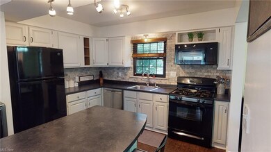 25525 Chatworth Dr, Euclid, OH 44117 - photo 3