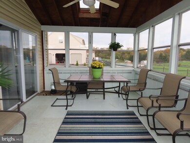 345 Wheatsheaf Dr, New Castle, DE 19720 - photo 2