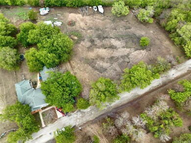 316 Liberty St, Cleburne, TX 76031 - photo 2