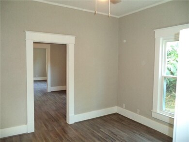 605 E Springer Ave unit 2, Guthrie, OK 73044 - photo 4